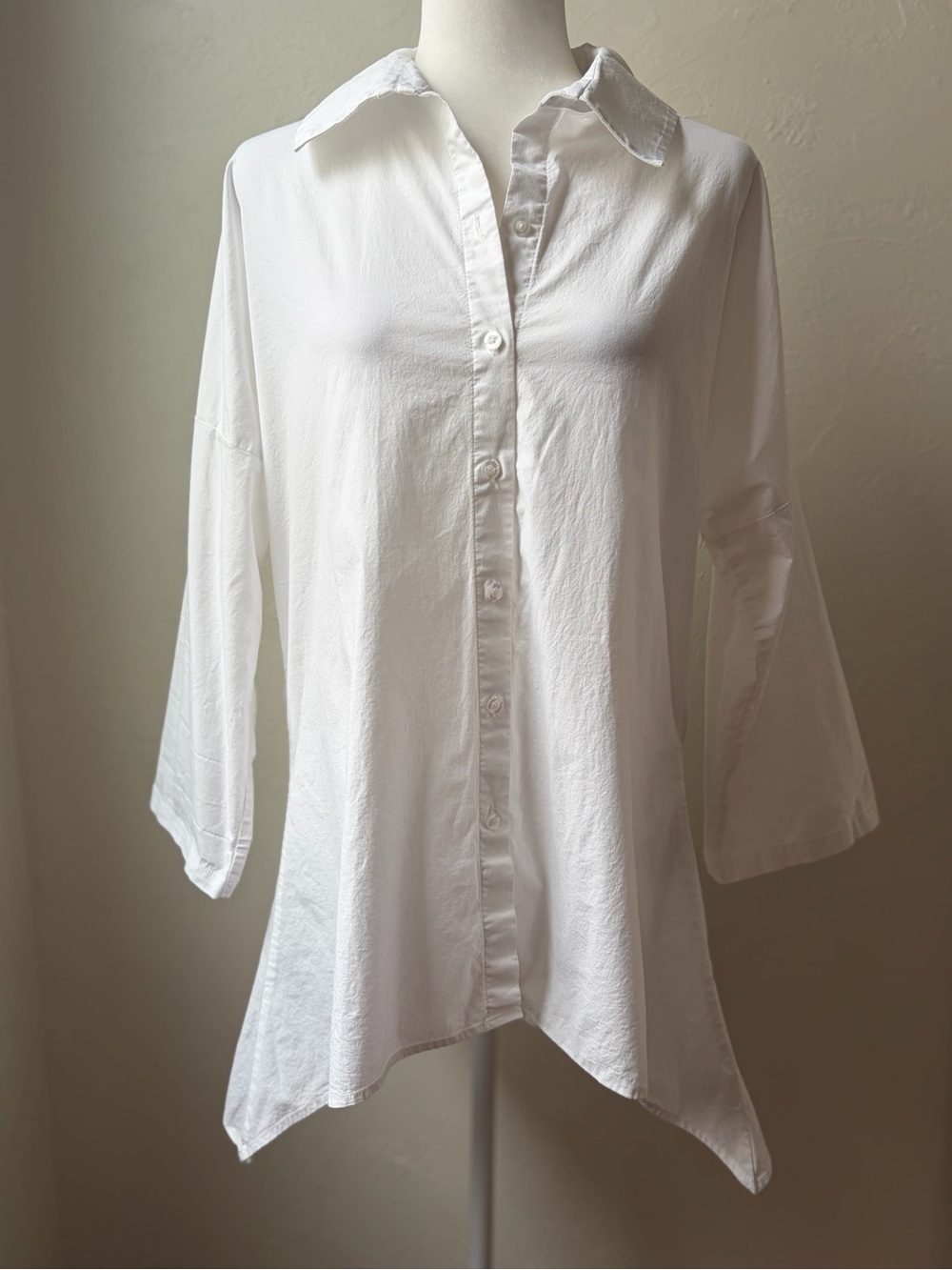 Truth + Style White Button Front Tunic Shirt Roll Tab Sleeve Hi Low Small